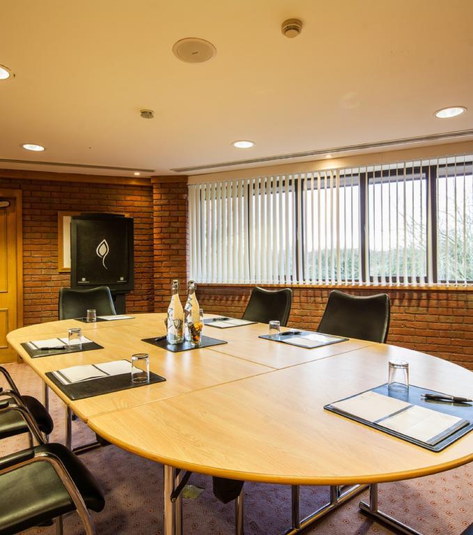Abbey Hotel Golf & Spa Redditch Exterior photo